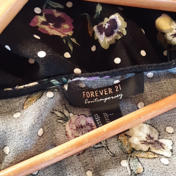 ☆LAST CHANCE☆ Black Polka Dot Floral Dress - Picture 4 of 4